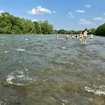 Villa будиночок над річкою