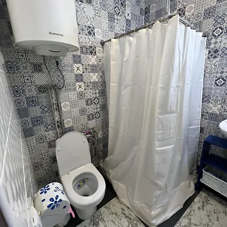 будиночок над річкою Villa Korchin