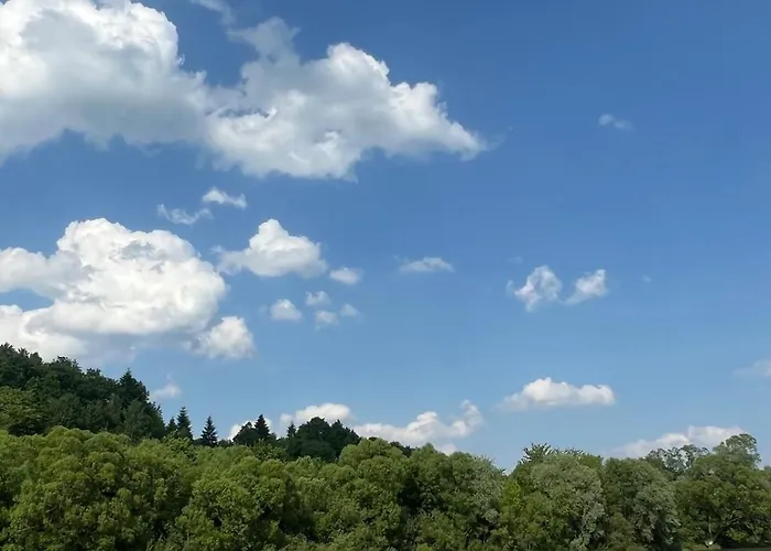ヴィラ будиночок над річкою